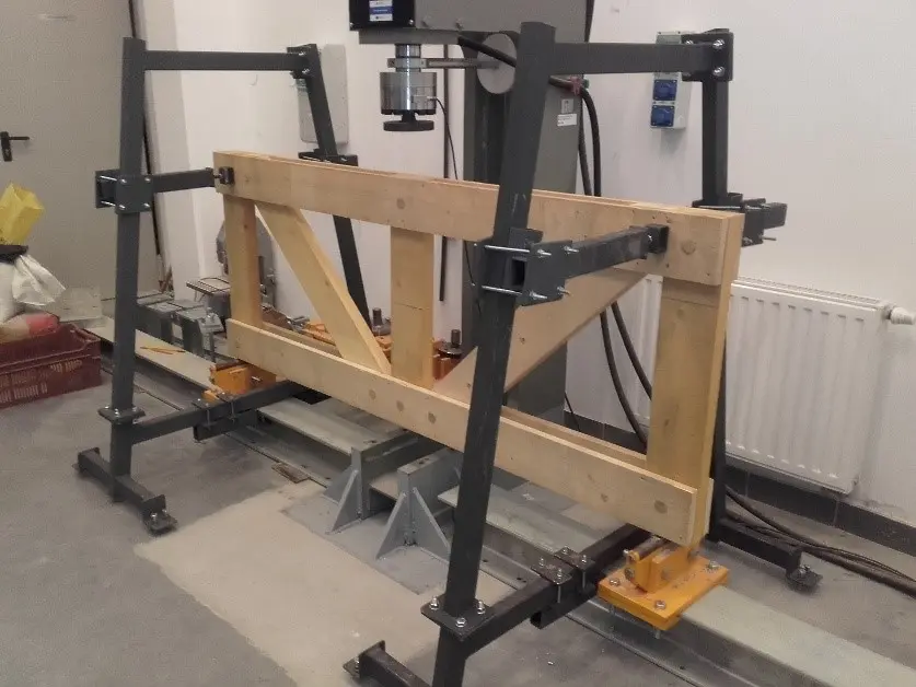 hajl&iacute;t&oacute; keret